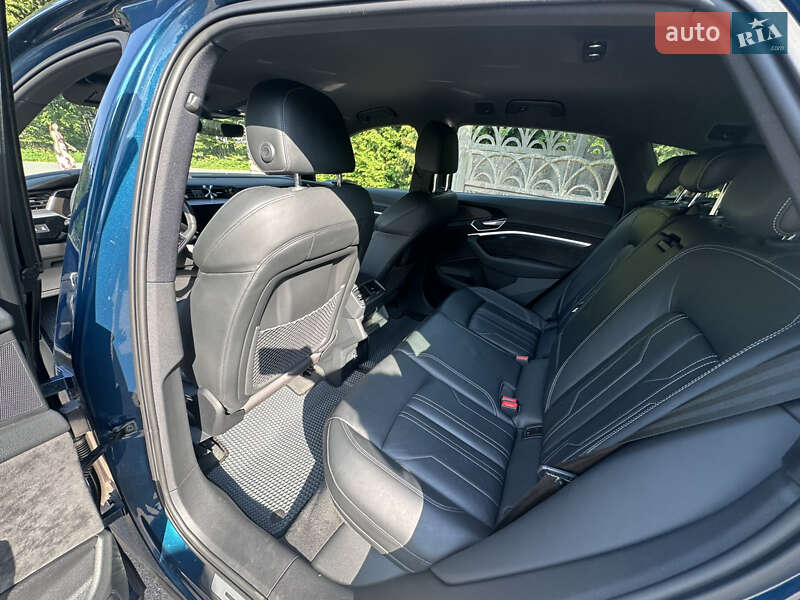 Позашляховик / Кросовер Audi e-tron 2019 в Івано-Франківську