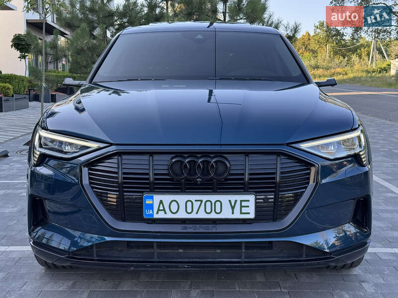Внедорожник / Кроссовер Audi e-tron 2019 в Ужгороде