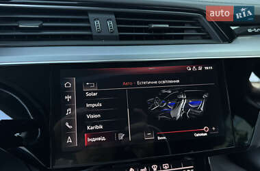 Внедорожник / Кроссовер Audi e-tron 2019 в 