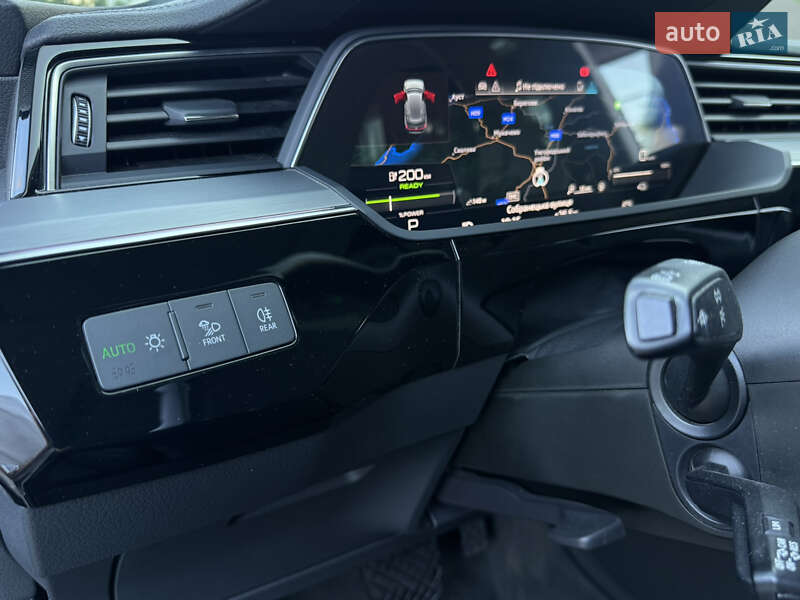 Внедорожник / Кроссовер Audi e-tron 2019 в Ужгороде