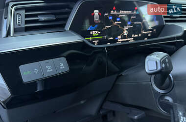 Внедорожник / Кроссовер Audi e-tron 2019 в 