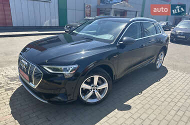 Позашляховик / Кросовер Audi e-tron 2020 в Іршаві