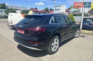 Внедорожник / Кроссовер Audi e-tron 2020 в 