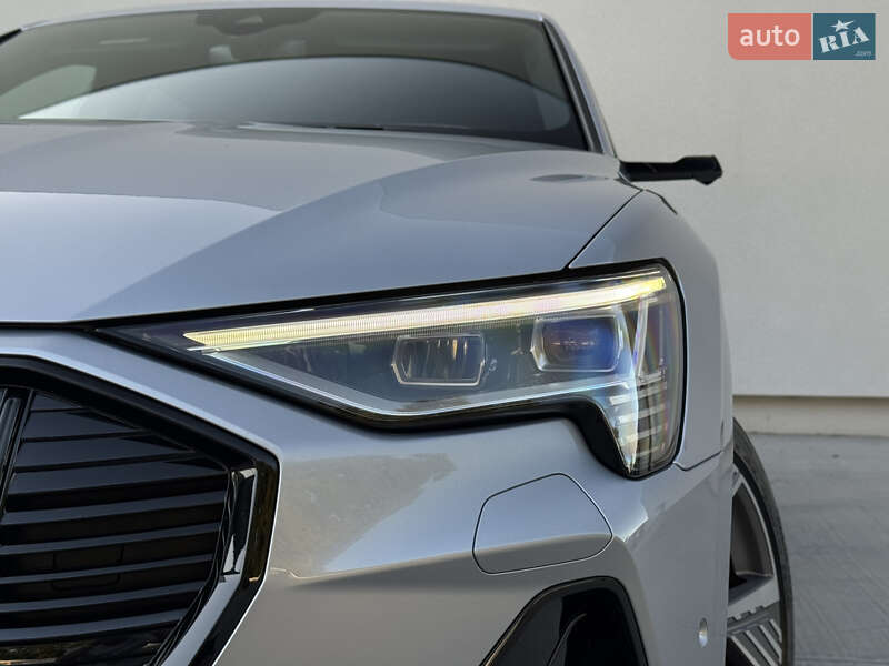 Внедорожник / Кроссовер Audi e-tron 2022 в Киеве