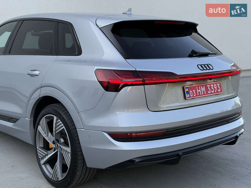 Внедорожник / Кроссовер Audi e-tron 2022 в Луцке