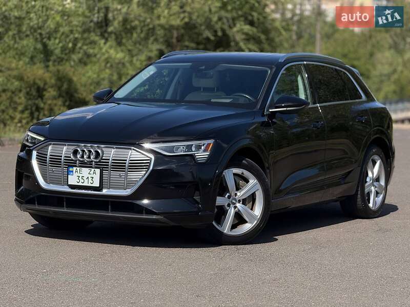 Audi e-tron 2019