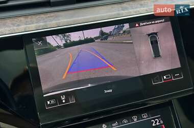 Внедорожник / Кроссовер Audi e-tron 2019 в 