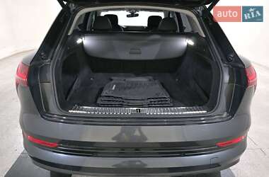 Внедорожник / Кроссовер Audi e-tron 2019 в 