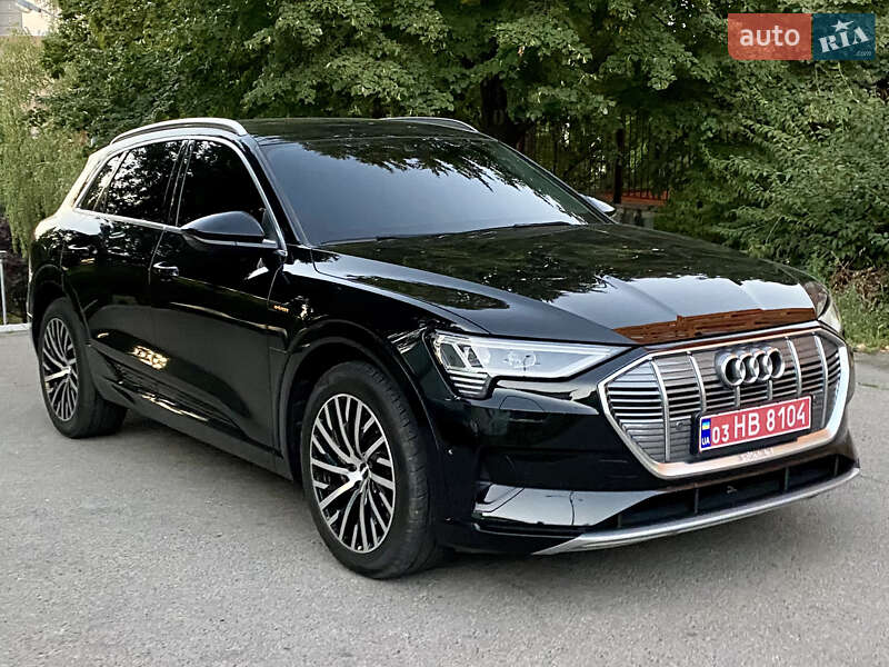 Внедорожник / Кроссовер Audi e-tron 2019 в Днепре