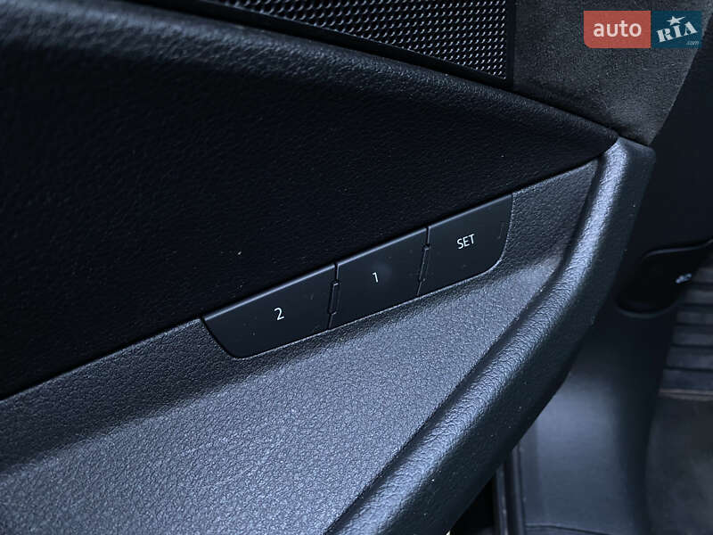 Внедорожник / Кроссовер Audi e-tron 2019 в Днепре