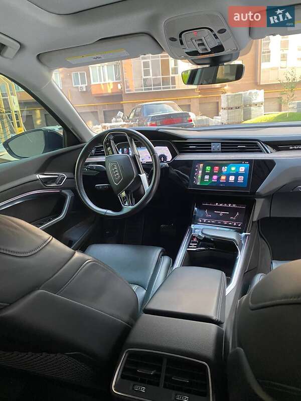 Внедорожник / Кроссовер Audi e-tron 2019 в Запорожье фото 17 Внедорожник / Кроссовер Audi e-tron 2019 в Запорожье