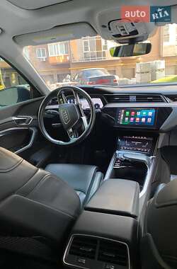 Внедорожник / Кроссовер Audi e-tron 2019 в 