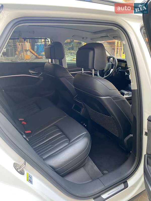 Внедорожник / Кроссовер Audi e-tron 2019 в Запорожье фото 20 Внедорожник / Кроссовер Audi e-tron 2019 в Запорожье