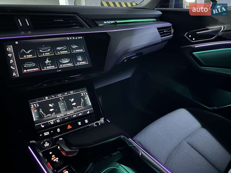 Внедорожник / Кроссовер Audi e-tron 2022 в Киеве фото 15 Внедорожник / Кроссовер Audi e-tron 2022 в Киеве