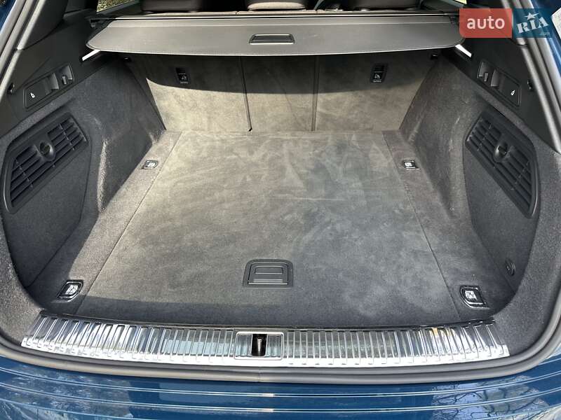 Внедорожник / Кроссовер Audi e-tron 2022 в Киеве фото 37 Внедорожник / Кроссовер Audi e-tron 2022 в Киеве