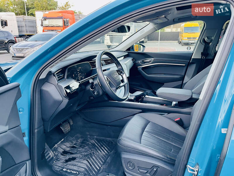 Внедорожник / Кроссовер Audi e-tron 2019 в Одессе фото 24 Внедорожник / Кроссовер Audi e-tron 2019 в Одессе