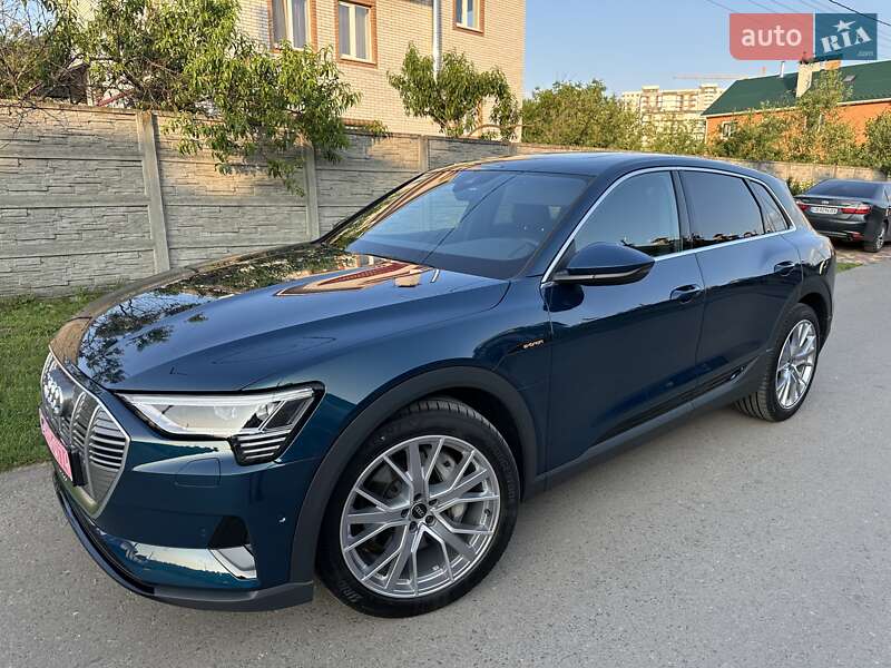 Внедорожник / Кроссовер Audi e-tron 2022 в Киеве фото 2 Внедорожник / Кроссовер Audi e-tron 2022 в Киеве