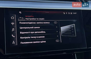 Внедорожник / Кроссовер Audi e-tron 2023 в 