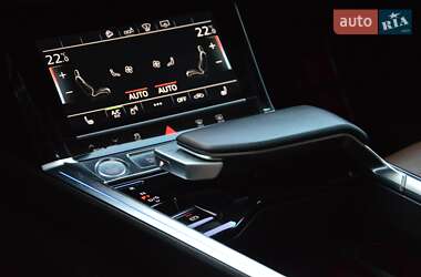 Внедорожник / Кроссовер Audi e-tron 2020 в 