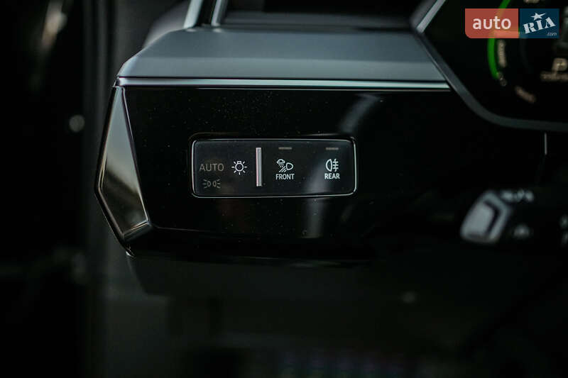 Внедорожник / Кроссовер Audi e-tron 2019 в Луцке