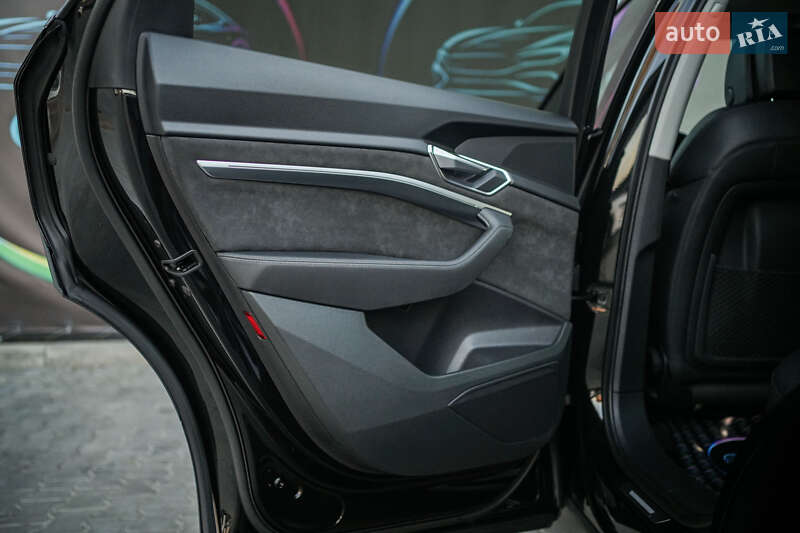 Внедорожник / Кроссовер Audi e-tron 2019 в Луцке