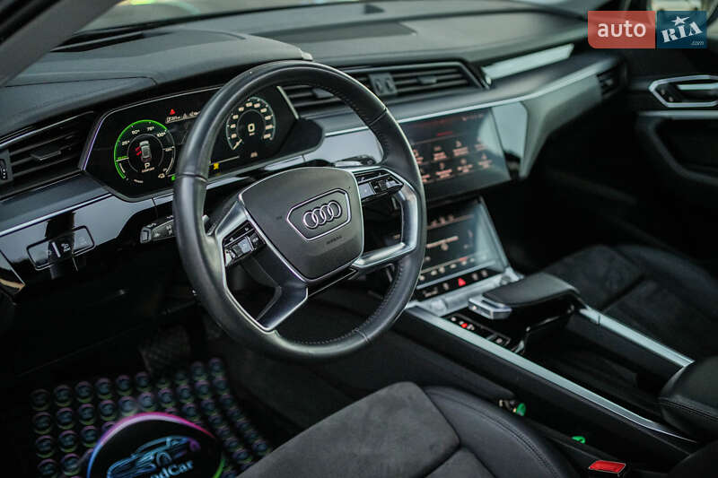 Внедорожник / Кроссовер Audi e-tron 2019 в Луцке