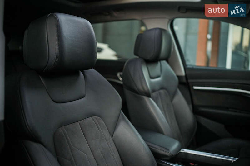 Внедорожник / Кроссовер Audi e-tron 2019 в Луцке