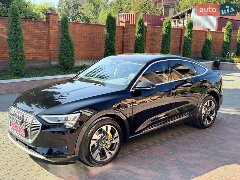 Audi e-tron 2023
