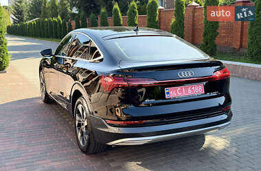 Внедорожник / Кроссовер Audi e-tron 2023 в 