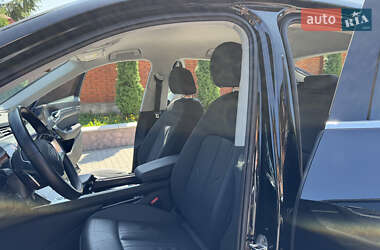 Внедорожник / Кроссовер Audi e-tron 2023 в 