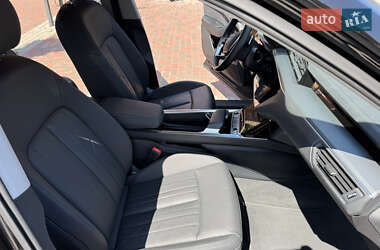 Внедорожник / Кроссовер Audi e-tron 2023 в 