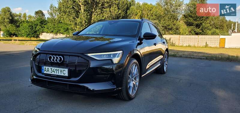 Внедорожник / Кроссовер Audi e-tron 2019 в Киеве