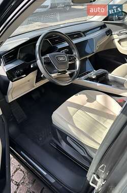 Внедорожник / Кроссовер Audi e-tron 2019 в 