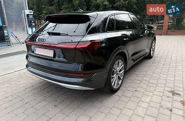 Внедорожник / Кроссовер Audi e-tron 2019 в 