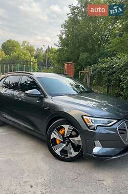 Позашляховик / Кросовер Audi e-tron 2019 в Бучачі