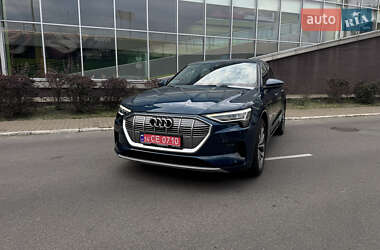 Внедорожник / Кроссовер Audi e-tron 2019 в 
