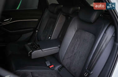 Внедорожник / Кроссовер Audi e-tron 2020 в 