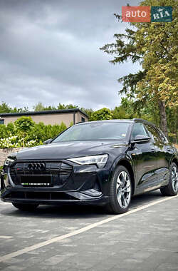 Позашляховик / Кросовер Audi e-tron 2019 в Ужгороді