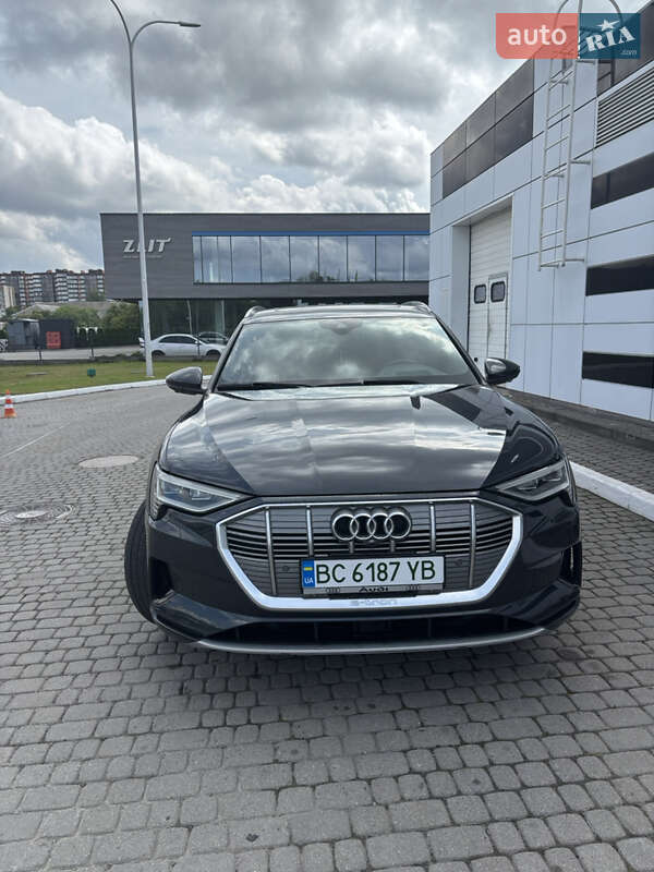 Внедорожник / Кроссовер Audi e-tron 2019 в Львове