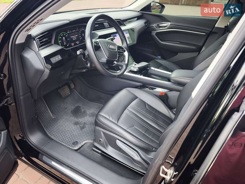 Внедорожник / Кроссовер Audi e-tron 2019 в Каменском