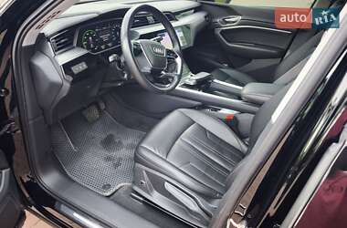 Внедорожник / Кроссовер Audi e-tron 2019 в 