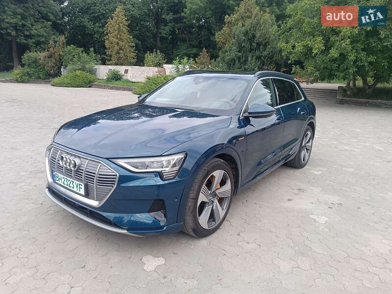 Внедорожник / Кроссовер Audi e-tron 2018 в Тернополе фото 10 Внедорожник / Кроссовер Audi e-tron 2018 в Тернополе