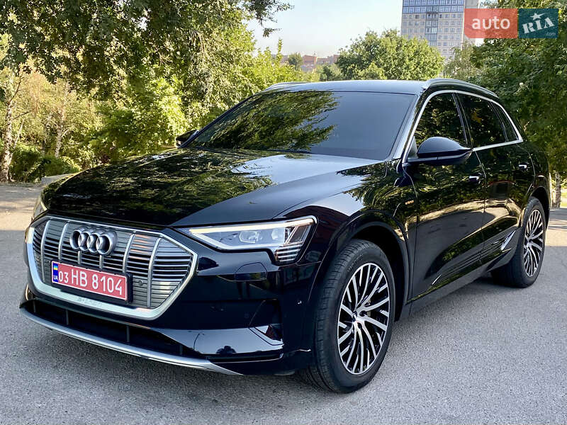 Внедорожник / Кроссовер Audi e-tron 2019 в Днепре