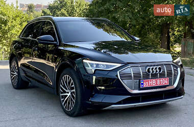 Внедорожник / Кроссовер Audi e-tron 2019 в 