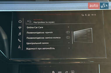 Внедорожник / Кроссовер Audi e-tron 2022 в 