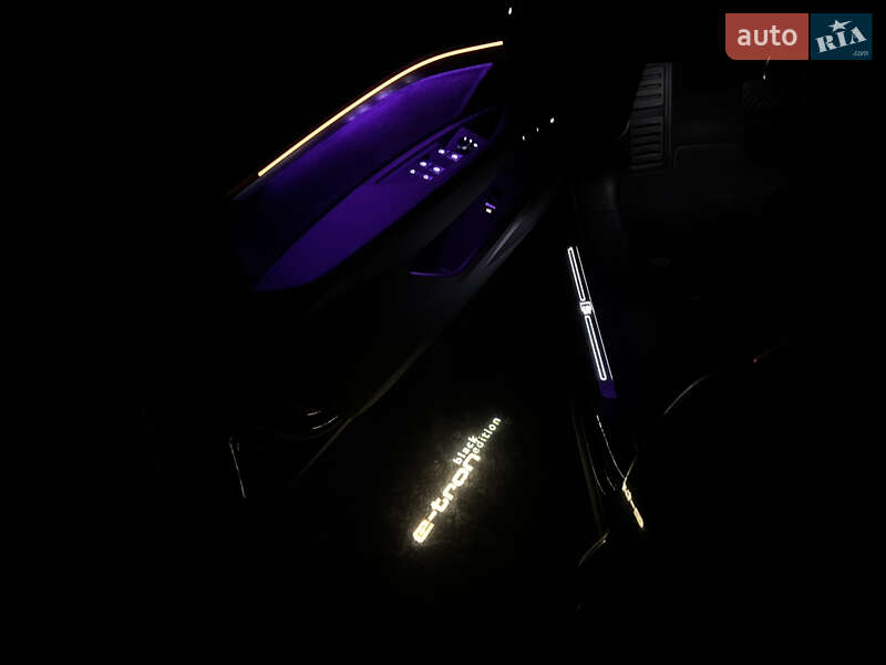Внедорожник / Кроссовер Audi e-tron 2022 в Ковеле