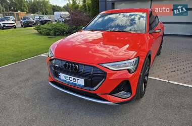 Внедорожник / Кроссовер Audi e-tron 2020 в 