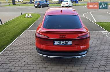 Внедорожник / Кроссовер Audi e-tron 2020 в 