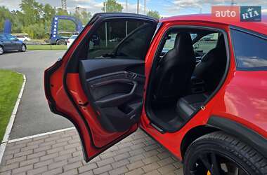 Внедорожник / Кроссовер Audi e-tron 2020 в 