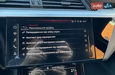 Внедорожник / Кроссовер Audi e-tron 2022 в 